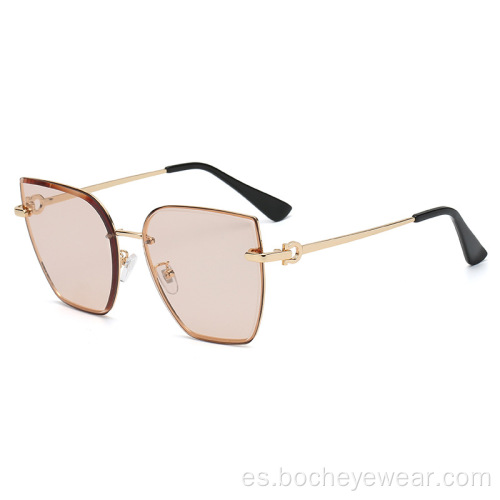 Nueva moda ojo de gato gafas de sol de montura grande Tendencia europea y americana Gafas de sol de metal para mujer Gafas de sol rojas red s21019